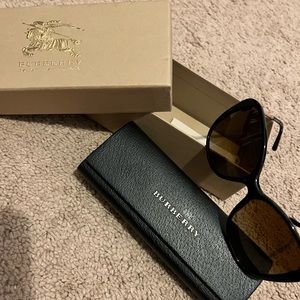 Burberry polarized sunglasses